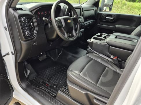 Certified 2025 Chevrolet Silverado 3500 W/T w/ WT Convenience Package image 11
