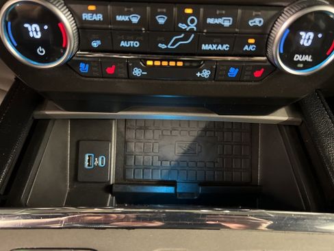 Certified 2020 Ford Expedition XLT w/ Equipment Group 202A AWD/4WD image 14