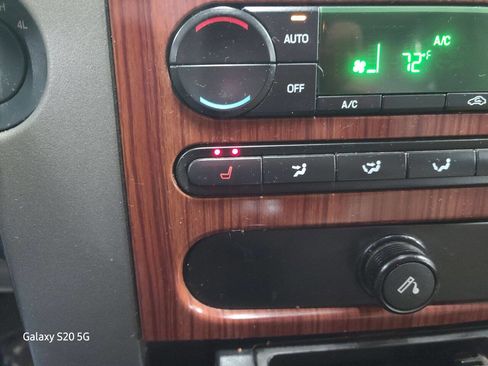 Used 2005 Ford F150 Lariat image 32