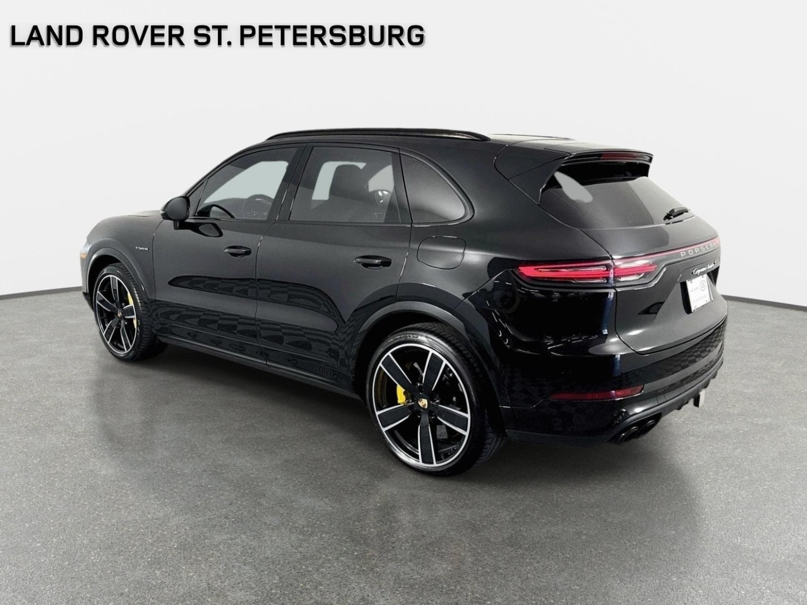 Used 2023 Porsche Cayenne Turbo S AWD/4WD image 7