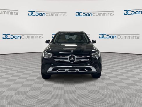Used 2022 Mercedes-Benz GLC 300 4MATIC image 3