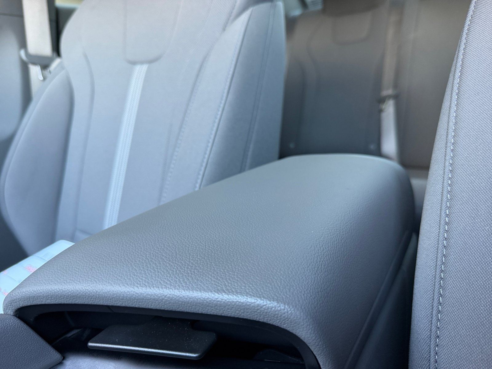 Certified 2025 Hyundai Elantra SE FWD image 15