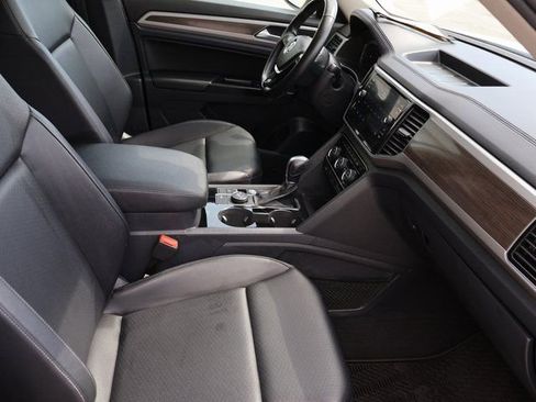 Used 2019 Volkswagen Atlas SEL R-Line image 12