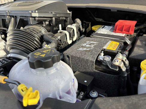 New 2025 Jeep Compass Sport image 13