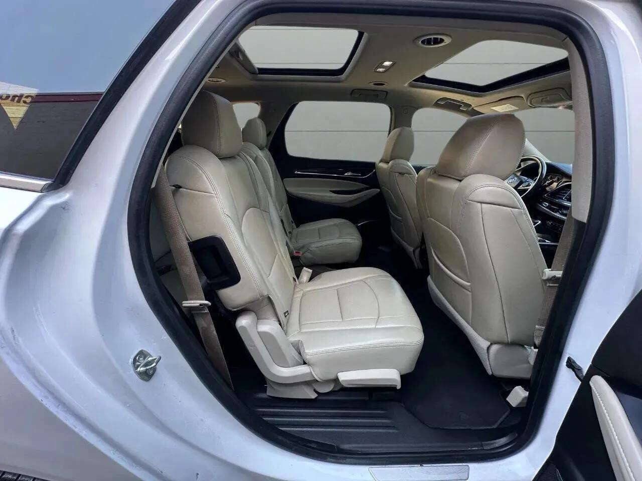 Used 2020 Buick Enclave Essence w/ Sound and Sites Package AWD/4WD image 29