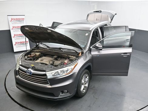 Used 2015 Toyota Highlander Limited image 26