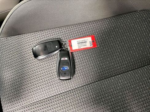 Used 2025 Subaru Forester Premium AWD/4WD image 31