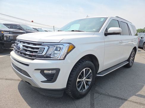 Used 2019 Ford Expedition XLT w/ Equipment Group 202A image 2