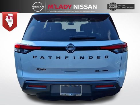 New 2026 Nissan Pathfinder SL image 6