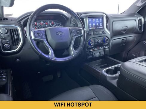 Used 2021 Chevrolet Silverado 1500 LT Trail Boss w/ Convenience Package II AWD/4WD image 2