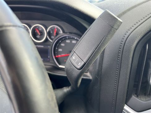 Used 2019 Chevrolet Silverado 1500 RST image 15