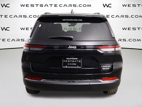 New 2025 Jeep Grand Cherokee Laredo image 4