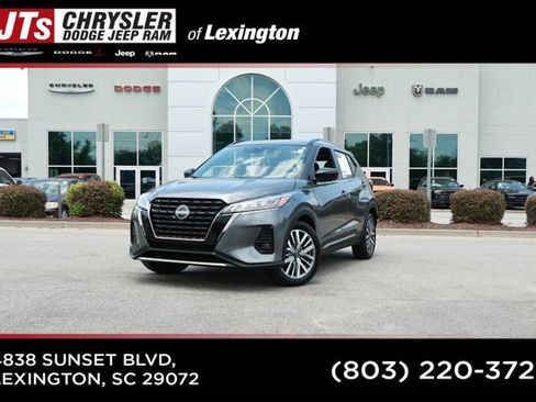 Used 2024 Nissan Kicks SR FWD image 1