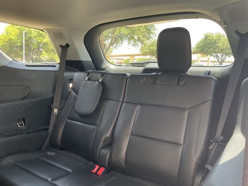 Used 2023 Ford Explorer Limited RWD image 11