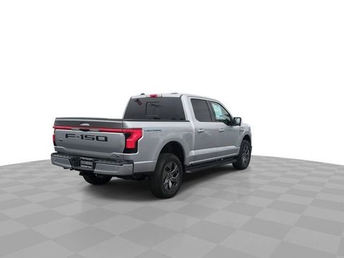 Used 2022 Ford F150 Lightning Lariat w/ Max Trailer Tow Package AWD/4WD image 8