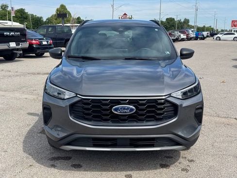 Used 2025 Ford Escape ST-Line FWD image 2
