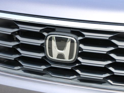 Used 2025 Honda Pilot EX-L image 12
