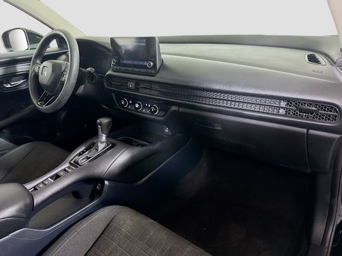 Used 2023 Honda HR-V LX image 30