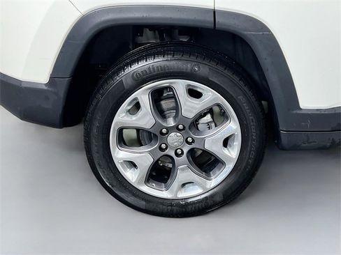 Used 2021 Jeep Compass Limited image 35