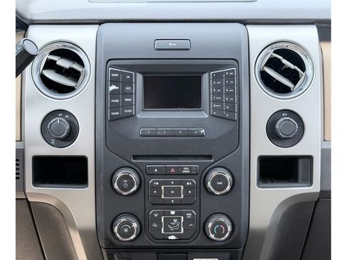 Used 2014 Ford F150 XLT w/ XLT Chrome Package RWD image 17