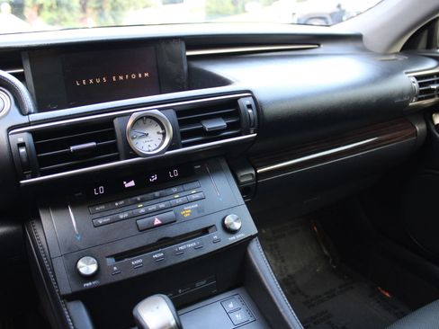 Used 2015 Lexus RC 350 image 8