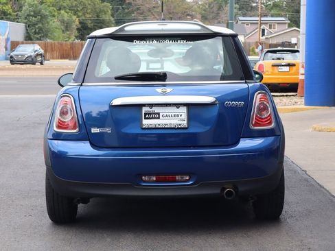 Used 2012 MINI Cooper Hardtop w/ Cold Weather Pkg image 4