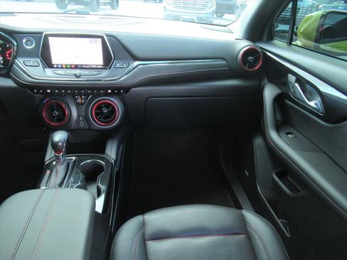Used 2022 Chevrolet Blazer RS w/ Enhanced Convenience Package image 14