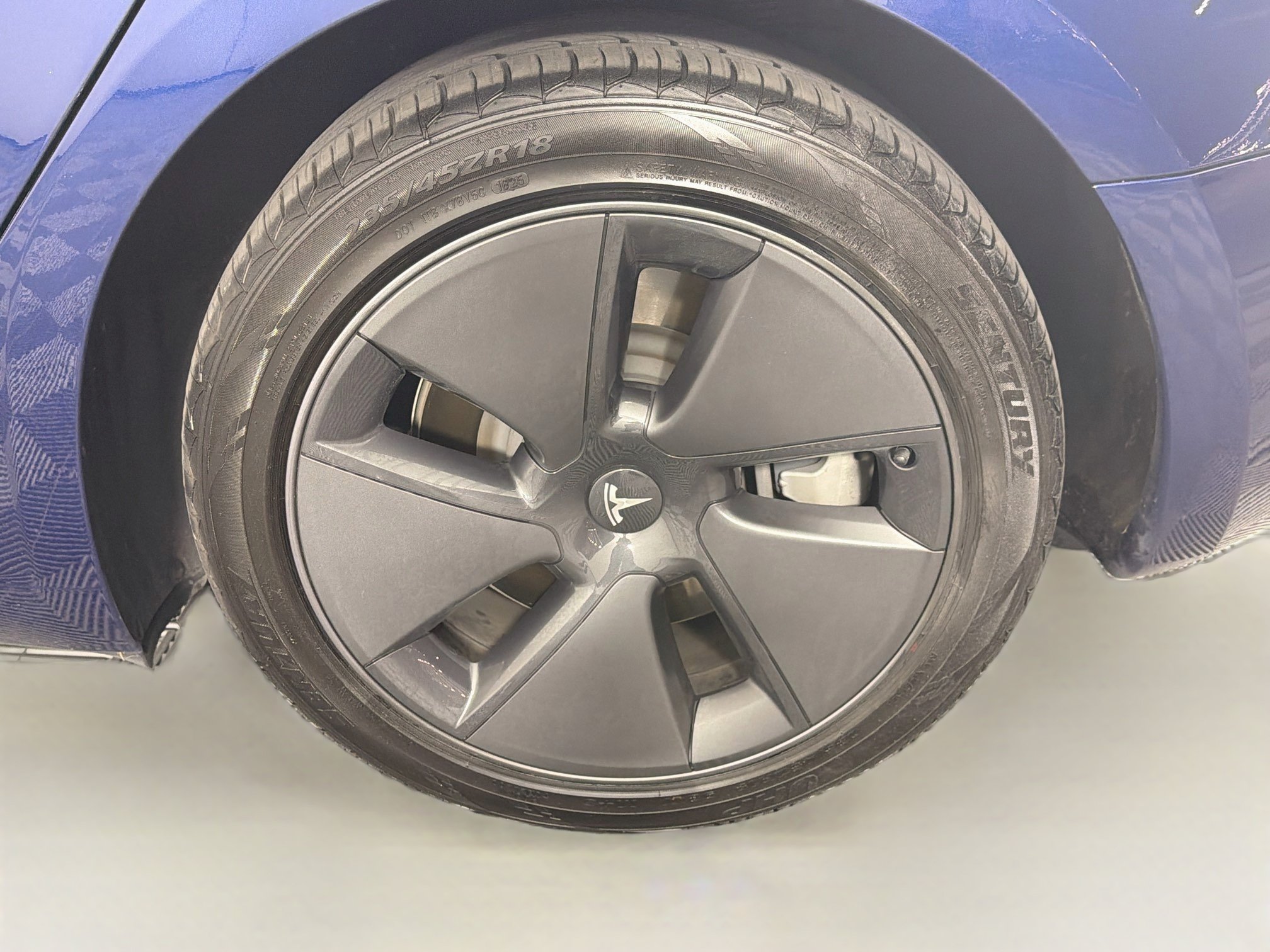 Used 2023 Tesla Model 3 Standard Range RWD image 11