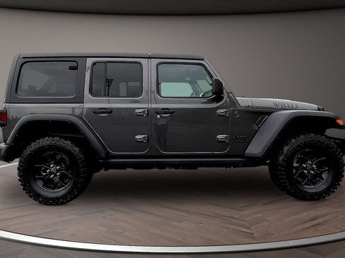Used 2025 Jeep Wrangler Unlimited Sport AWD/4WD image 9
