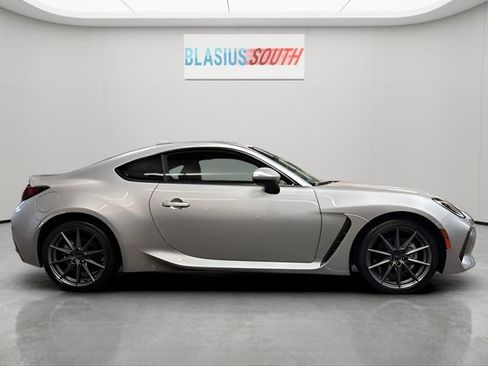 Used 2024 Subaru BRZ Limited RWD image 2