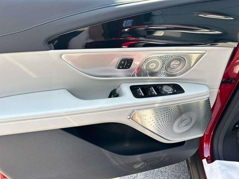New 2026 Lincoln Nautilus Reserve AWD/4WD image 20