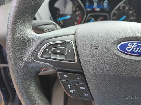 Used 2018 Ford Escape SE w/ SE Sync 3 Package AWD/4WD image 25