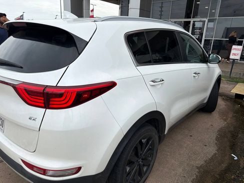 Used 2019 Kia Sportage EX w/ EX Sport Appearance Package FWD image 6