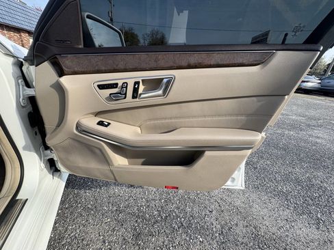 Used 2014 Mercedes-Benz E 350 4MATIC Sedan image 64