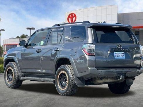 Used 2021 Toyota 4Runner TRD Off-Road Premium w/ Moonroof Package AWD/4WD image 7
