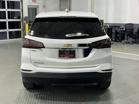 Used 2020 Chevrolet Equinox LS image 38