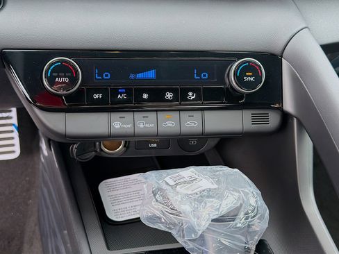 New 2026 Hyundai Elantra Sport FWD image 13