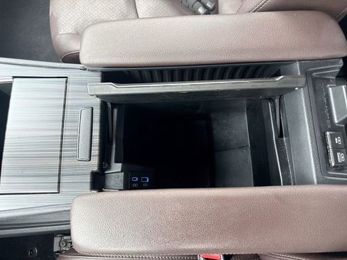 Used 2021 Toyota Sienna Platinum image 21