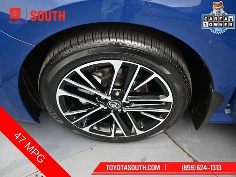Used 2025 Toyota Camry XLE FWD image 35