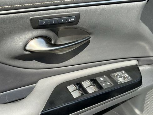 Used 2022 Lexus ES 350 w/ Premium Package FWD image 24