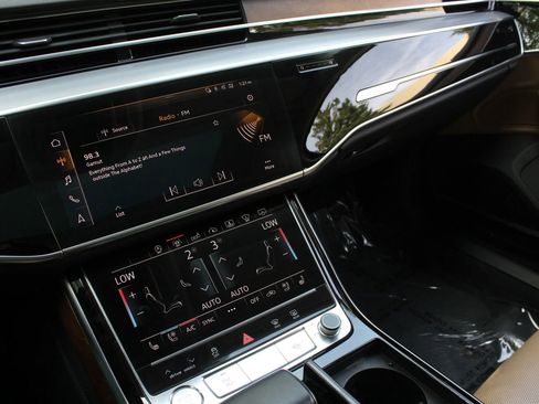 Used 2019 Audi A8 L 3.0T image 33