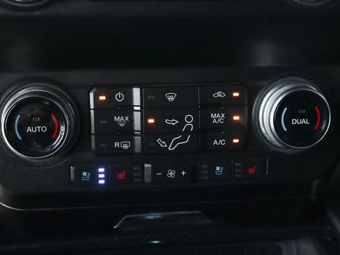 Used 2021 Ford F250 Platinum w/ FX4 Off-Road Package AWD/4WD image 47