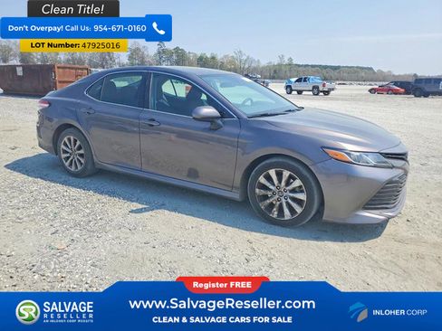 Used 2019 Toyota Camry LE image 5