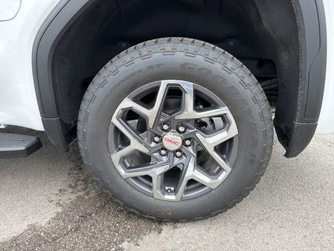 New 2026 GMC Sierra 1500 SLT w/ SLT Premium Plus Package image 25