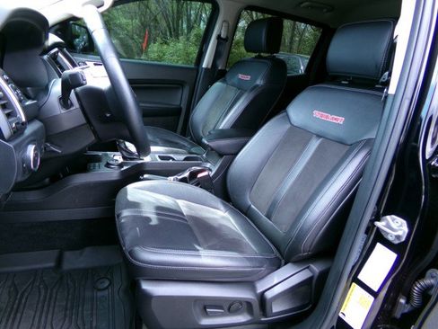 Used 2023 Ford Ranger Lariat w/ Tremor Off-Road Package image 13