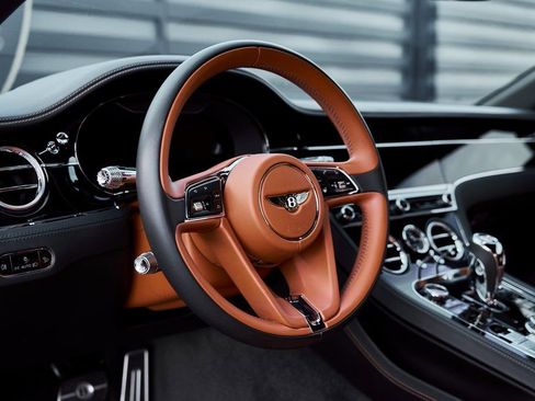 Used 2020 Bentley Continental GT image 35