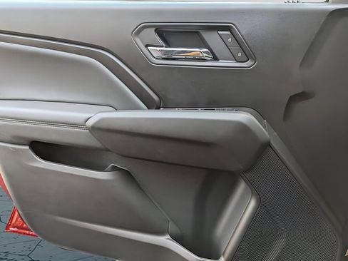 New 2026 GMC Canyon Elevation w/ Convenience Package image 12