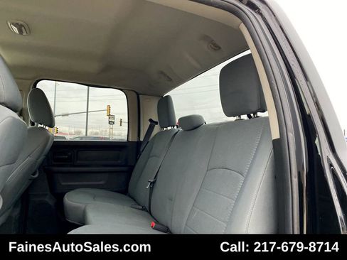 Used 2014 RAM 2500 Tradesman w/ Chrome Appearance Group image 30
