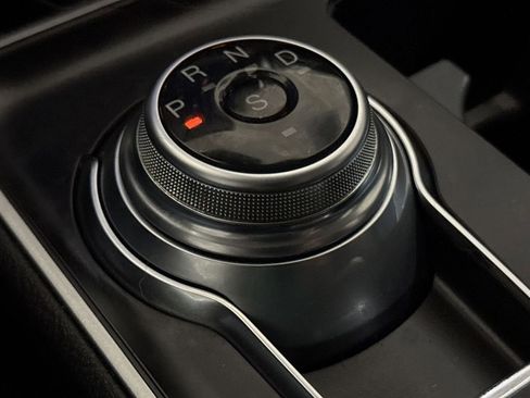 Used 2022 Ford Edge SE image 17