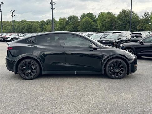 Used 2021 Tesla Model Y Long Range AWD/4WD image 2